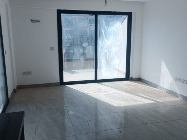 2+1 Wohnung zum Verkauf im Zentrum von Kyrenia