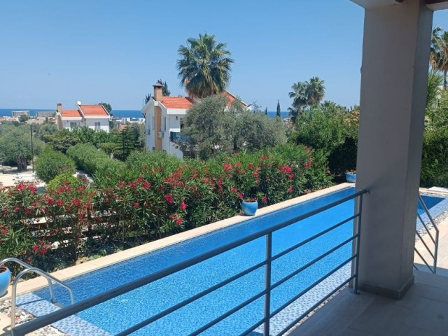 Villa mit Pool zu vermieten in Çatalköy, Kyrenia