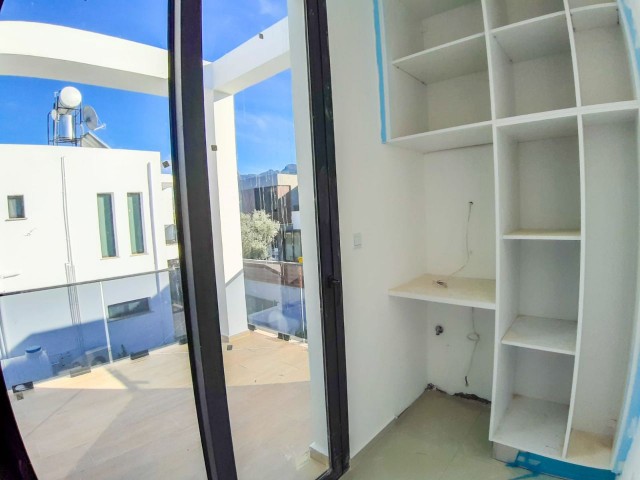 3+1 HAVUZLU MODERN TASARIM VILLA