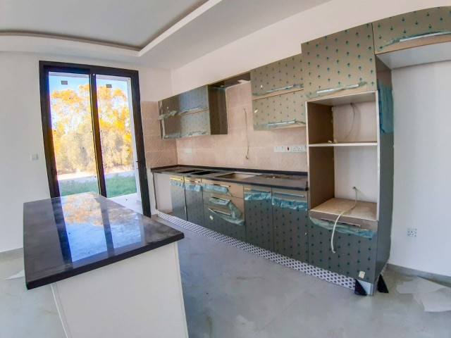 3+1 HAVUZLU MODERN TASARIM VILLA