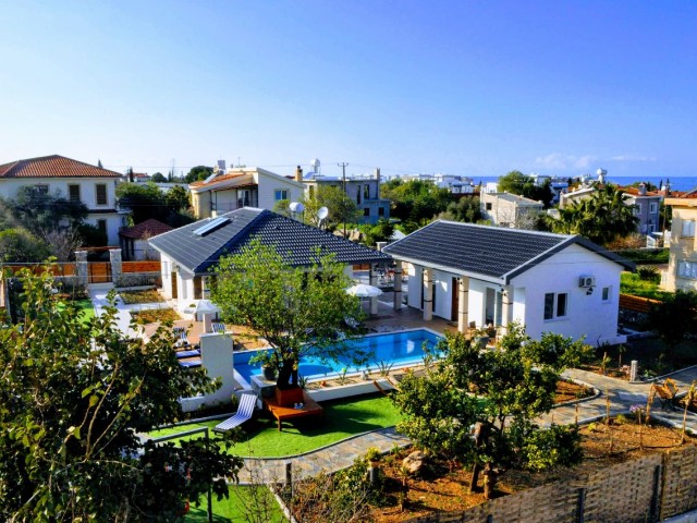 LUXURY VILLAS IN YESILTEPE