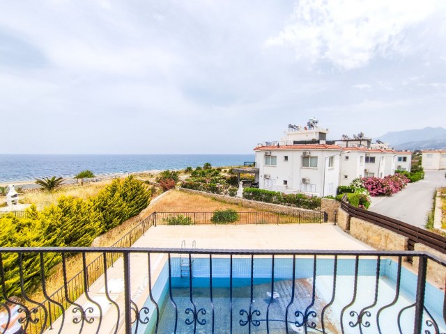 3 + 1 300m2 VILLA, 50 M TO THE SEA