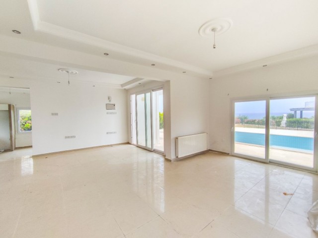 FURNISHED OR UNFURNISHED 3 + 1 300m2 VILLA, 50 M TO THE SEA