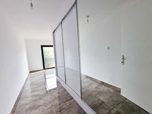 4+1 YENI MODERN VILLA