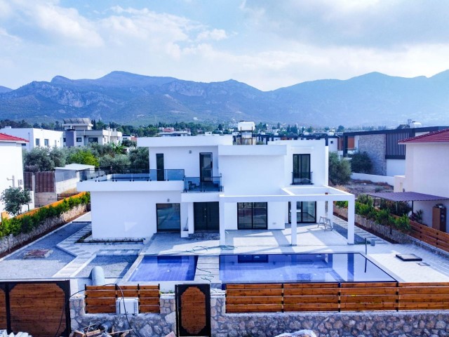 4+1 YENI MODERN VILLA