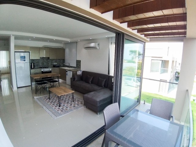 2+1 Flat for Rent in Alsancak, within walking distance to the main street and the sea