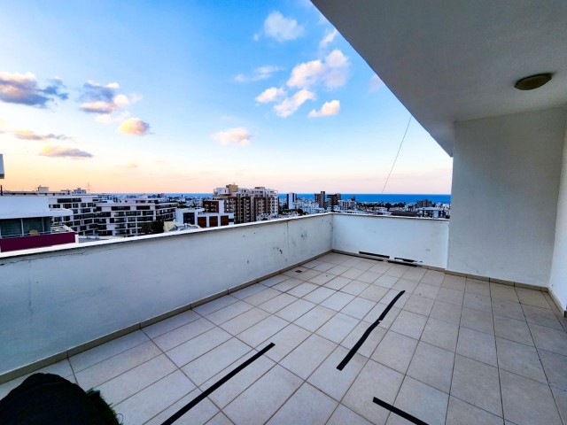 3+1 KIRALIK PENTHOUSE. GIRNE MERKEZ. HAVUZLU SITE IÇERISINDE  