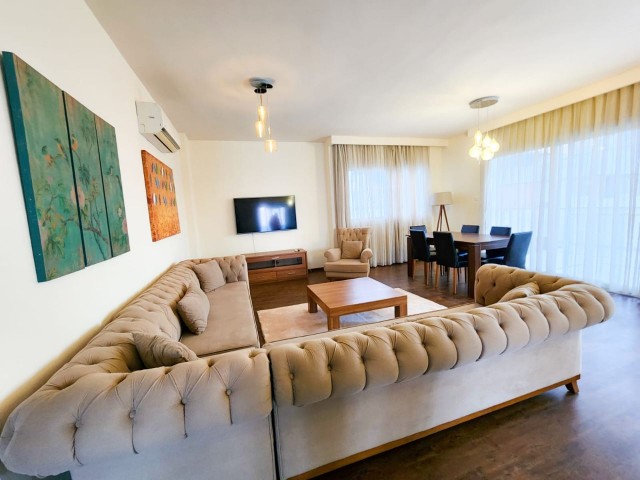 3+1 KIRALIK PENTHOUSE. GIRNE MERKEZ. HAVUZLU SITE IÇERISINDE  