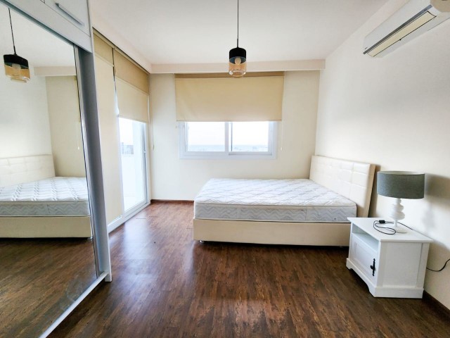 3+1 KIRALIK PENTHOUSE. GIRNE MERKEZ. HAVUZLU SITE IÇERISINDE  