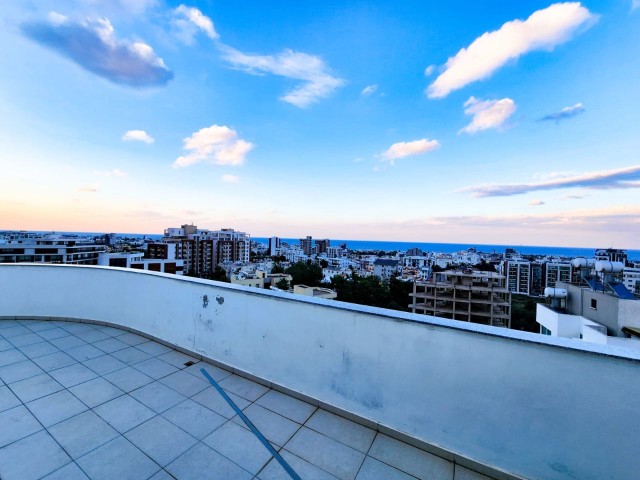 3+1 PENTHOUSE FOR RENT. KYRENIA CENTER. INSIDE THE SITE WITH POOL