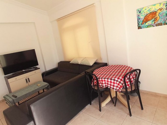 2+1 komplett möbliertes Luxus-Penthouse in Hamitköy, Nikosia, in der Nähe von CIU & NEU, Märkten und Haltestellen