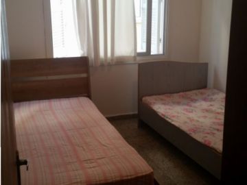 3+1 Fully furnished flat in Yenisehir Nicosia, free internet, 3 minutes walk to bus stop, 5 minutes to Dereboyu