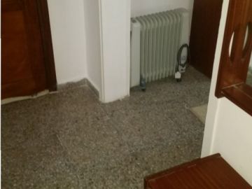 3+1 Yenişehir Lefkoşa full eşyalı, ücretsiz internet, durağa 3, Dereboyu'na 5 dk yürüyüş mesafesi