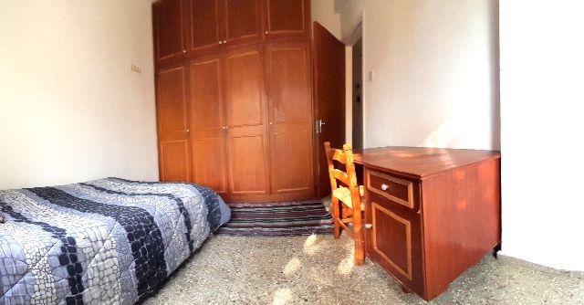 3+2 Fully furnished flat in Yenisehir Nicosia, free internet, 3 minutes walk to bus stop, 5 minutes to Dereboyu