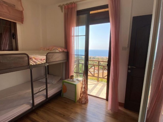 Esentepe de deniz manzarali  2 odali bu tatil evi  sizin olsun mu? 