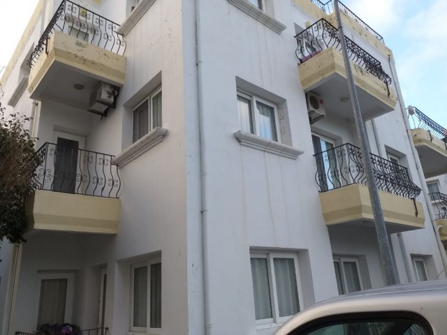 Alsancak'da Dag manzarali 3 Oda'li Apartman Dairesi