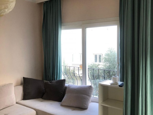 3-Zimmer-Wohnung mit Blick auf Alsancak dag ** 