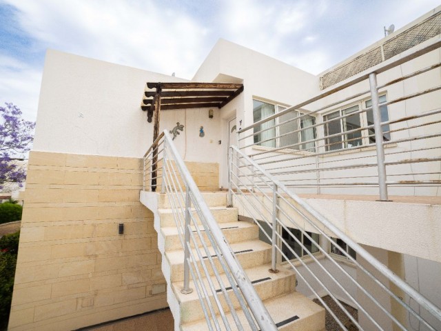 Immaculately Presented 2 Bedroom Penthouse With Private Roof Terrace, Esentepe