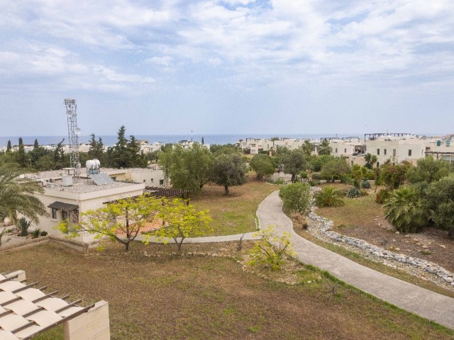 Perfekt präsentiertes Penthouse mit 2 Schlafzimmern und privater Dachterrasse in Esentepe