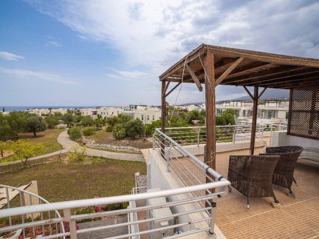 Immaculately Presented 2 Bedroom Penthouse With Private Roof Terrace, Esentepe