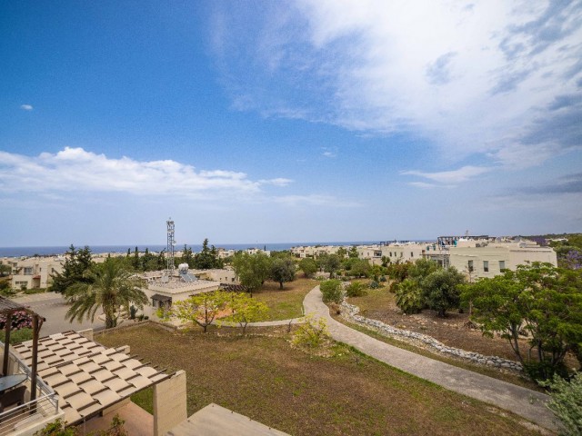 Perfekt präsentiertes Penthouse mit 2 Schlafzimmern und privater Dachterrasse in Esentepe