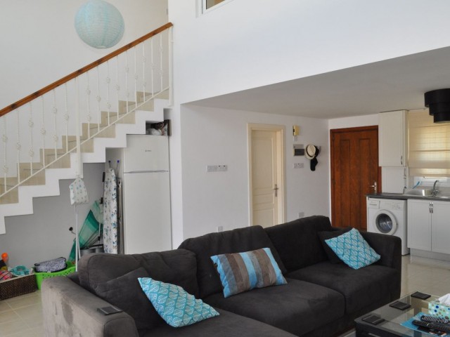Immaculate 2 Bedroom Apartment On Quiet Boutique Site