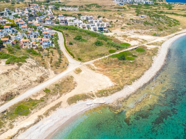 Красиво представленный дуплекс с 2 спальнями и беспрепятственным видом на море, Бахчели