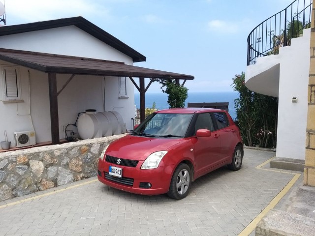 Wunderschön präsentiert 3 Schlafzimmer Bungalow mit ungebrochenem Meerblick