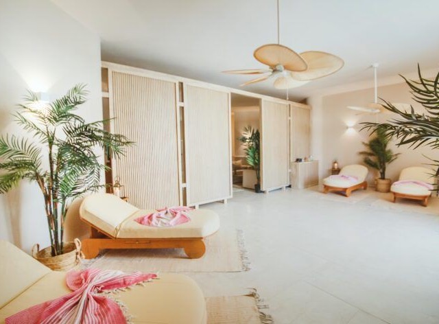 Resale Apartment In The Modern High-Rise Complex Caesar Resort 7