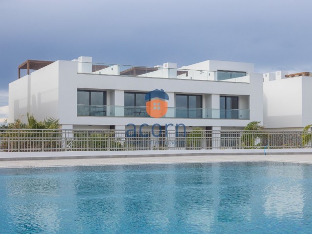 JUST £99,950 FOR THIS COMPLETED RESALE STUDIO PENTHOUSE ON DEJA BLUE BEACHFRONT COMPLEX – BEING SOLD FULLY FURNISHED WITH WHITE GOODS AND AIR CONDITIONING UNIT