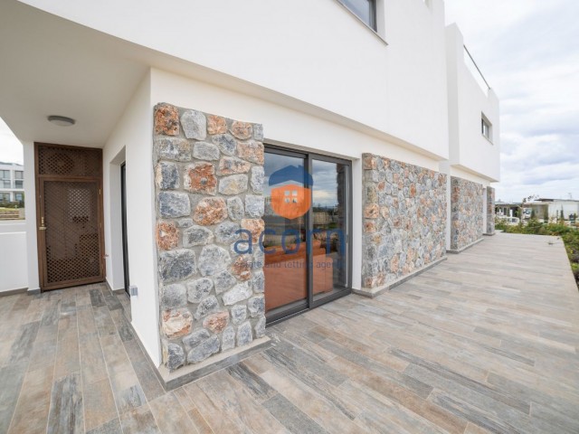 JUST £99,950 FOR THIS COMPLETED RESALE STUDIO GARDEN APARTMENT ON DEJA BLUE BEACHFRONT COMPLEX – BEING SOLD FULLY FURNISHED WITH WHITE GOODS AND AIR CONDITIONING UNIT