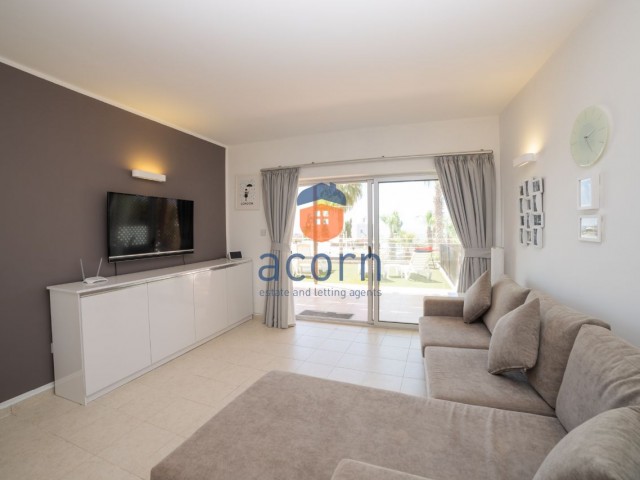 Spacious 2 Bedroom Garden Apartment On Impeccable Site