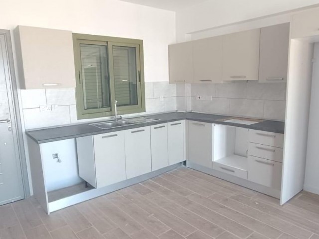 Penthouse mit Garten und Pool zum Verkauf in Kyrenia Esentepe, Zypern