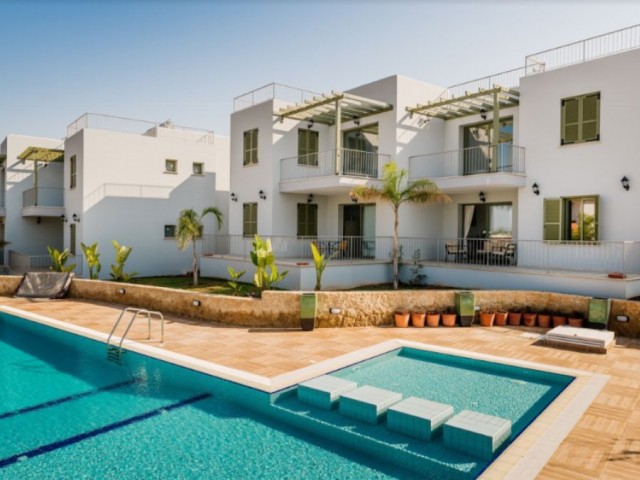 Penthouse mit Garten und Pool zum Verkauf in Kyrenia Esentepe, Zypern