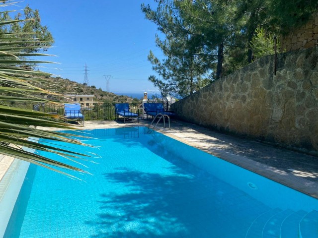 Spacious and bright villa with pool, fantastic sea and nature views and 11kw photovoltaic system & independent back up battery