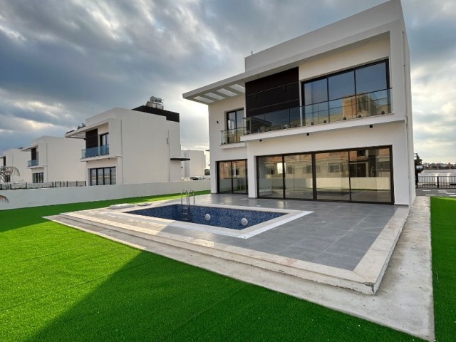 Luxury 3+1 dublex villa with full furniture and pool for rent in Iskele, otukent