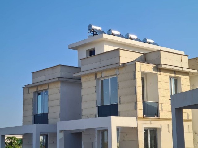 Penthouse zum Verkauf in Karsiyaka ** 