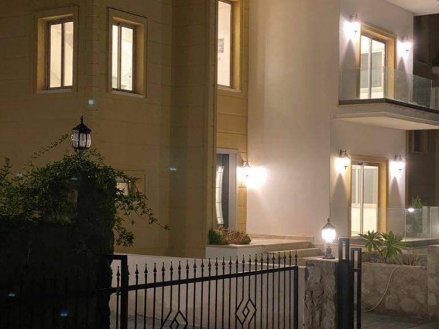 alsancak da deniz mazarali satilik villa