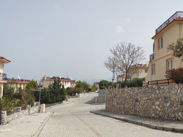 Kesilmez deniz manzaralı, site içerisinde, taşınmaya hazır, Ensuite'li ,2 Yatak odalı, Köşe Penthouse