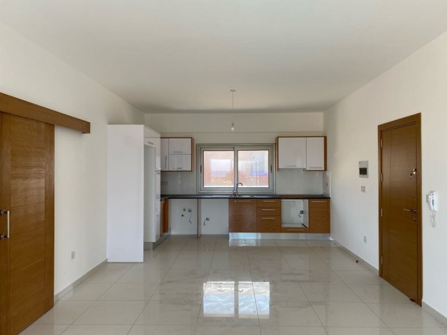 A 2-bedroom apartment ready to move to a quality furnished apartment within walking distance of the sea ** 