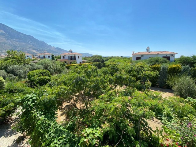 A Large 3-Bedroom Villa for Sale On a 900m2 Plot with a Grape Garden 200m From the Sea Dec ** 