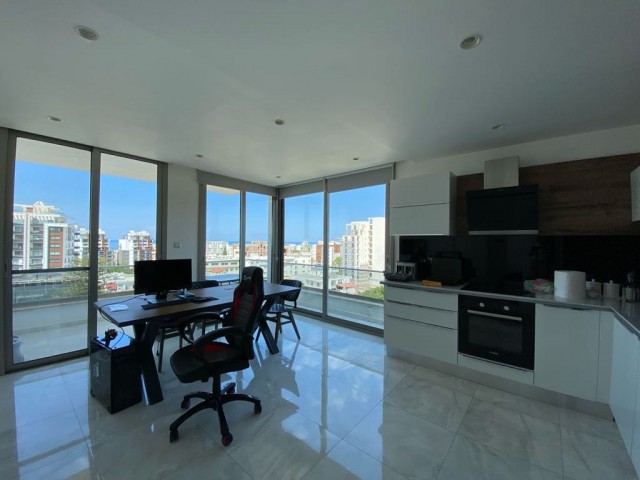 Satılık Benzersiz, Lüks, Ful Eşyalı, Büyük ve  1 Yatak Odalı Penthouse