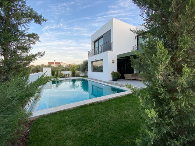 Modern 3 Bedroom Villa For Sale Located 10 Minutes Walking Distance To The Center Of Kyrenia ** 