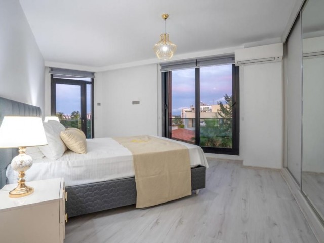 Neue 2-Zimmer-Wohnung zur Miete auf dem Gelände mit ausgestattetem Pool im Herzen von Kyrenia ** 