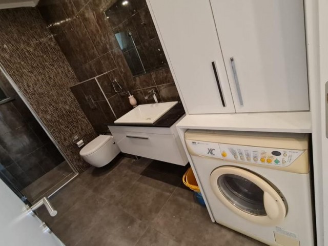 Wir bieten luxuriöse Apartments mit 3 Schlafzimmern im Zentrum von Kyrenia. ** 