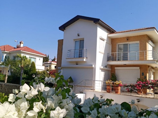 Private house with stylish landscaping in a prestigious neighborhood close to the sea in Çatalköy ** 