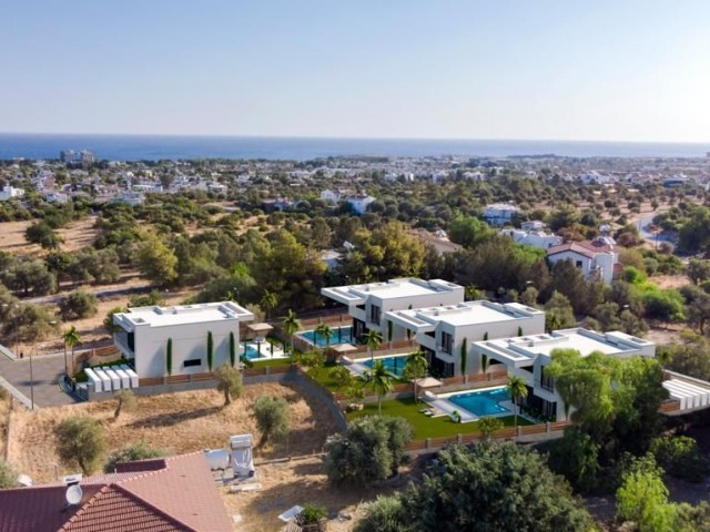 Sehr moderne 4+1 Villa mit großem Garten und Pool in Kyrenia, Chatalköy ** 