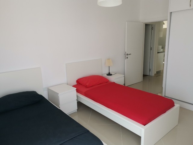 2 Schlafzimmer Gelegenheit Wohnung Zu verkaufen, gut gepflegt, direkt am Meer am Pier Bosporus ** 