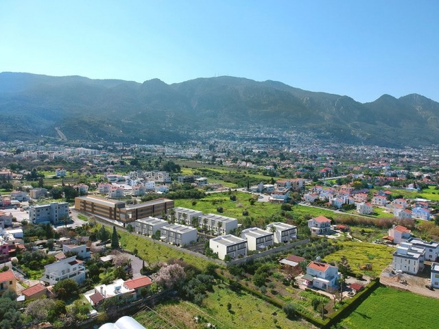 Hochwertige, moderne, 2+1 herrliche erschwingliche Doppelvilla mit Berg-und Meerblick in Kyrenia Alsancak ** 