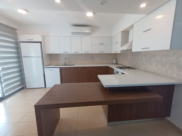 3+1 Prestigious house in a prestigious area in Kyrenia. center ** 